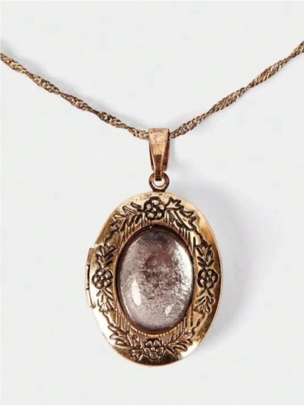 New! Gold Floral Opal Locket Vintage Style Necklace NWOT (1064)